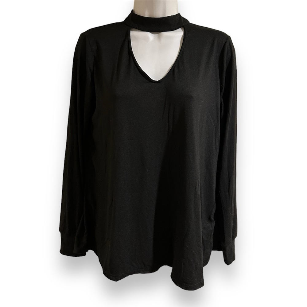 Choker V-Neck Long-Sleeve Blouse — Black
